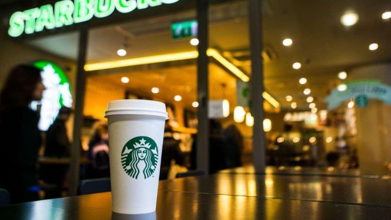Starbucks tập trung vào chất lượng sản phẩm và trải nghiệm khách hàng