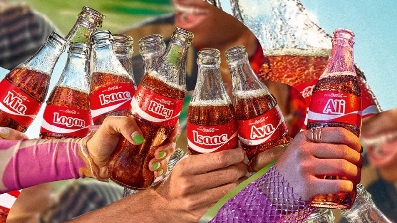 Coca-Cola với chiến dịch "Share a Coke": Cá nhân hóa quy mô lớn