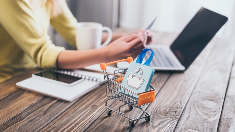 Xu hướng sắm Tết online bùng nổ mạnh mẽ trong những năm gần đây